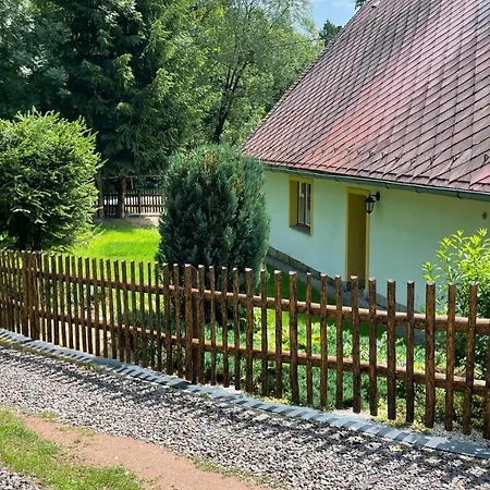 Chalupa Amalka Marsov nad Metuji Exterior photo