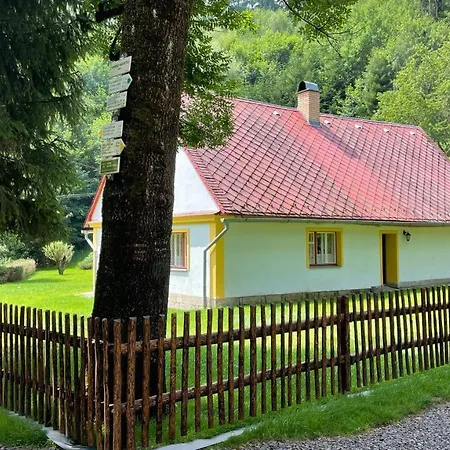 Chalupa Amalka Marsov nad Metuji Exterior photo